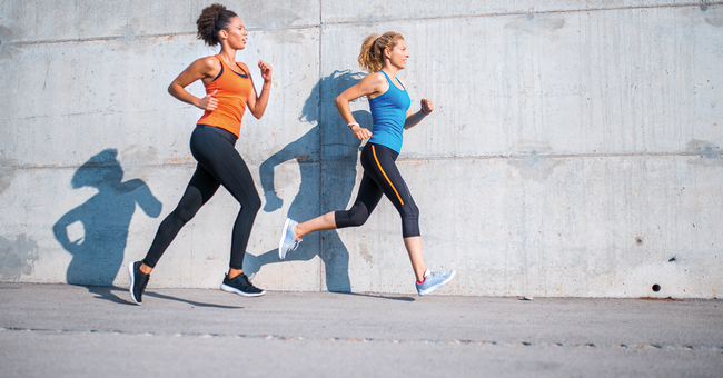 Intensive Bewegung reduziert das Krankheitsrisiko drastisch. Besonders das Risiko, im Alter an Demenz zu erkranken, sinkt deutlich. &copy; iStock
