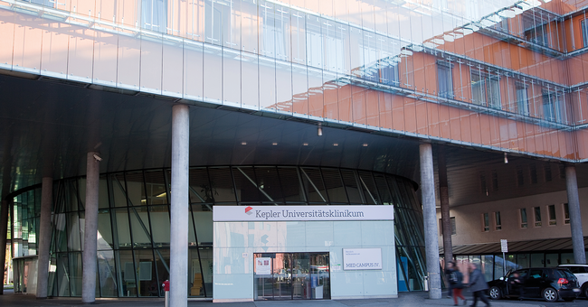 Am Kepler Universitätsklinikums in Linz befindet sich eines der größten pädiatrischen Zentren Österreichs. © Kepler Universitäts Klinikum