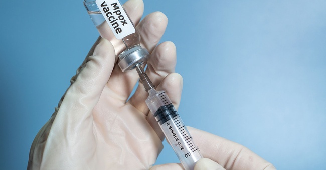 Mpox-Impfstoff © Shutterstock
