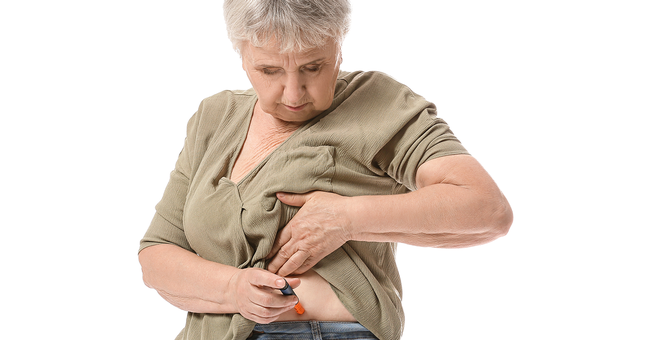 Ältere Dame mit Diabetes © Shutterstock