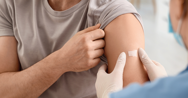 Noch bis Ende Juni k&ouml;nnen sich alle Personen unter  30 Jahren gratis den zweiten Stich gegen HPV holen.  &copy; shutterstock