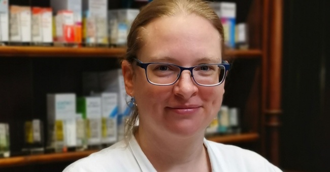 Mag. pharm. Jasmin Jandera, Angestellte Apothekerin © Beigestellt
