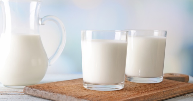 Möglicherweise erhöht Kuhmilch auch bei Gesunden das Risiko, an MS zu erkranken. © Shutterstock