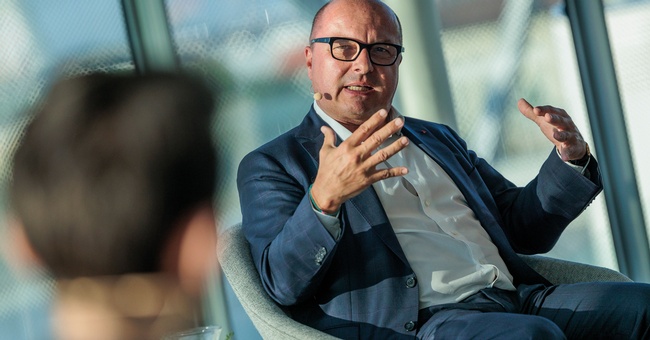 Thomas Veitschegger lud im Namen des Österreichischen Apothekerverbands zur Podiumsdiskussion. © Roland Rudolph