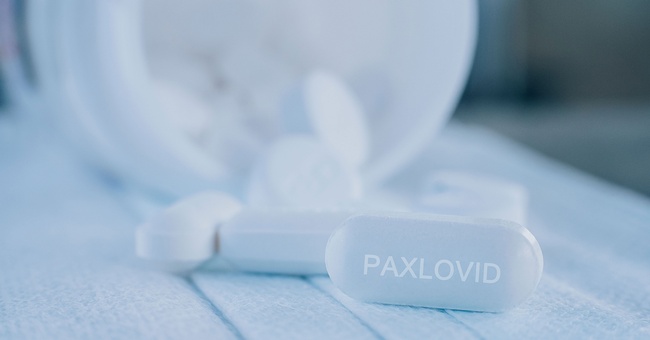 Paxlovid-Tablette © Shutterstock