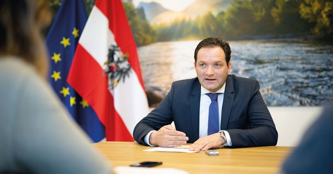 Bundesminister Norbert Totschnig: Erfolgreiches Forschungsprojekt „Coron-A“ hat Grundlage für laufendes Abwassermonitoring zur Überwachung der Pandemie geliefert. © Paul Gruber