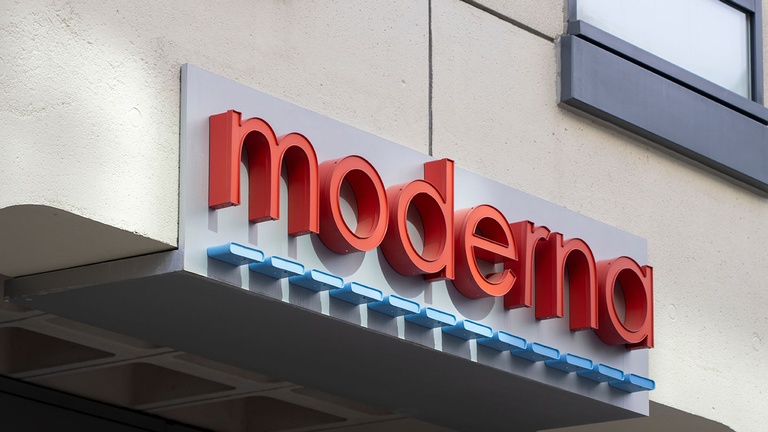 moderna &copy; Shutterstock