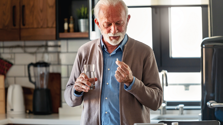 Alter Mann &copy; Shutterstock