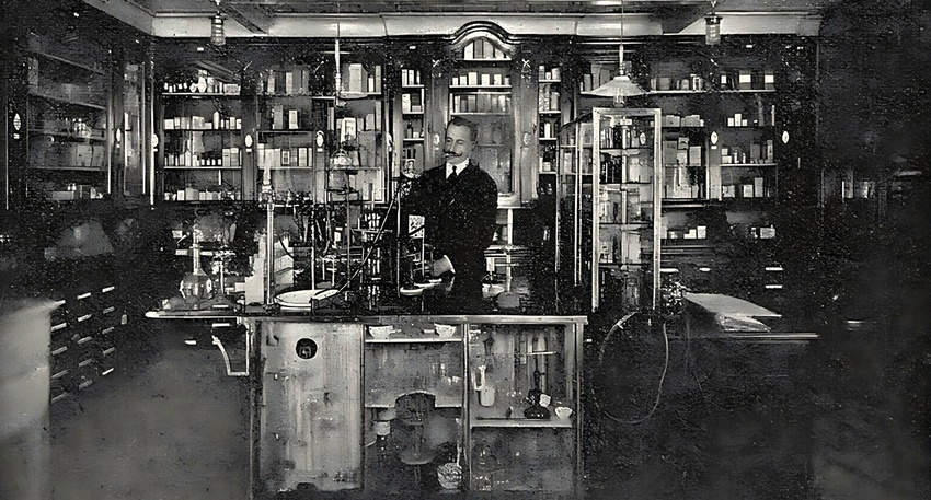 Dr. Czerkis experimentiert mit Cannabis im Apothekenlabor, Abbildung aus: Apothekenbilder von Nah und Fern, Pharmazeutische Post 1910. © Beigestellt