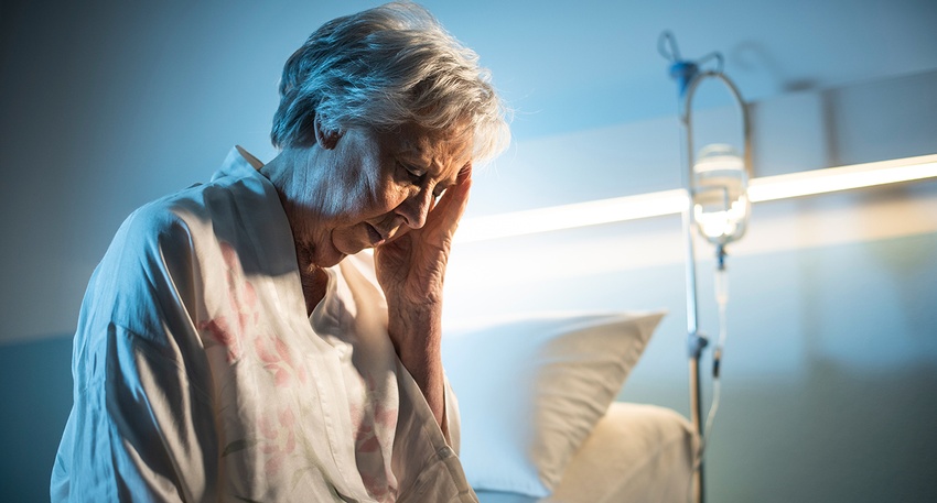 Viele &auml;lterer Patient:innen erleiden nach einem gr&ouml;&szlig;eren operativen Eingriff ein Delir. &copy; shutterstock
