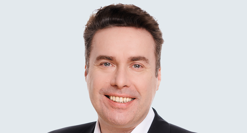 Mag. pharm. Raimund Podroschko Präsident des VAAÖ, Verband Angestellter Apotheker Österreichs, ist u. a. zuständig für internationale und EU-Angelegenheiten © Martin Hörmandinger