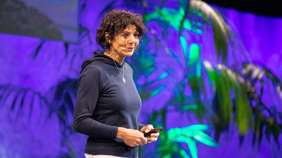 Gerlinde Kaltenbrunner bei ihrem Vortrag beim Herba Zukunftsforum. © Photo Simonis