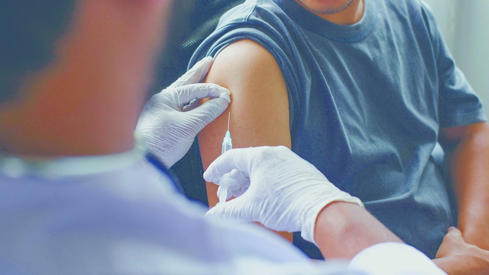 Impfung Influenza © shutterstock
