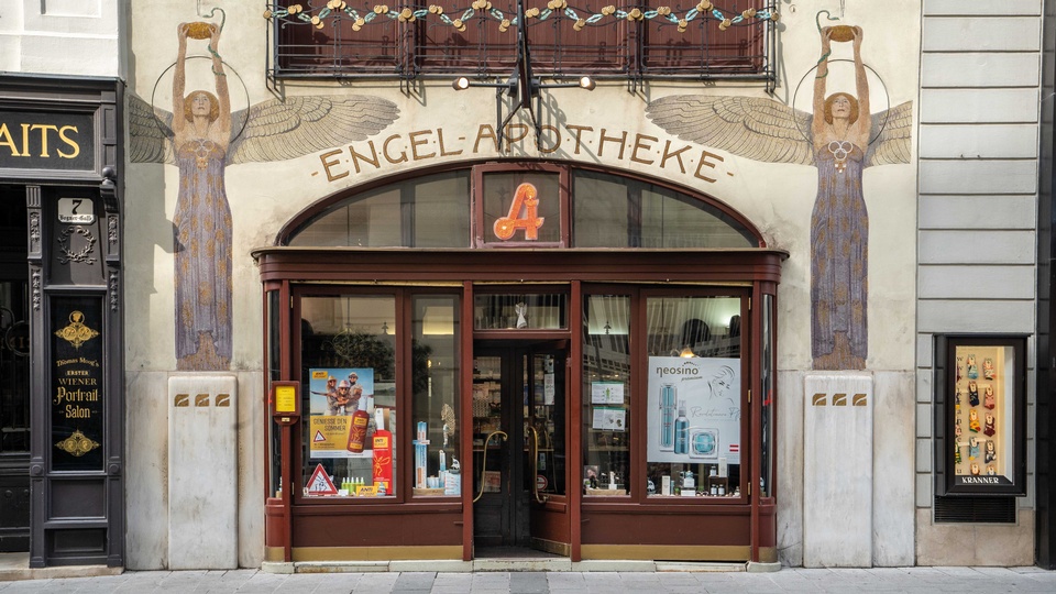 Außenansicht der Apotheke Zum weißen Engel in Wien © APOVERLAG, Christoph Schipp