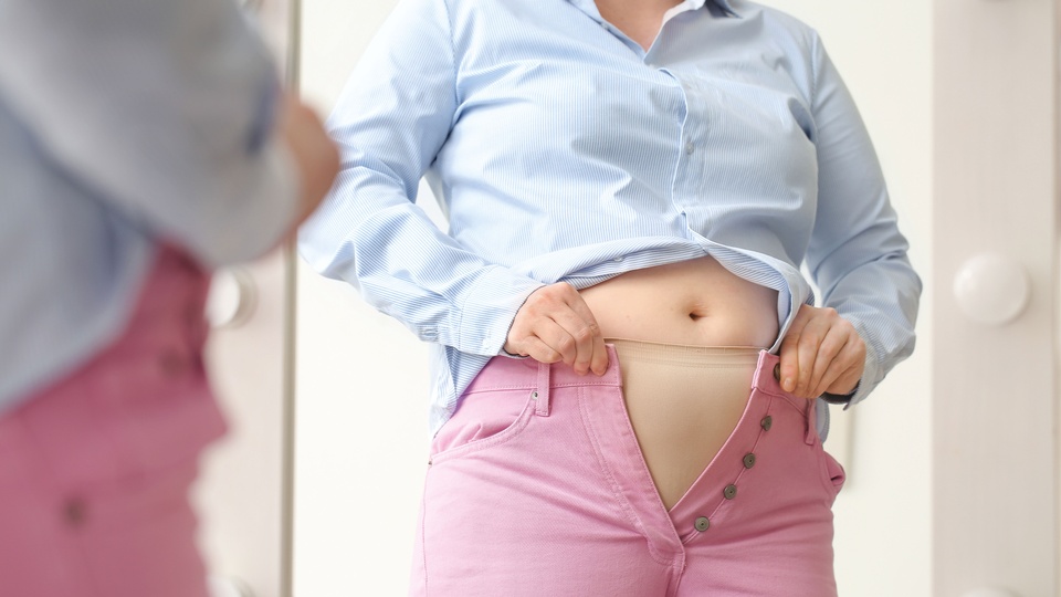 Der Taillenumfang scheint das Brustkrebsrisiko maßgeblich zu beeinflussen. © Shutterstock