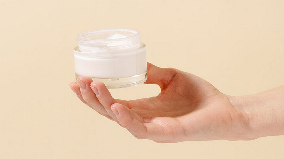 © shutterstock Hautcreme © shutterstock