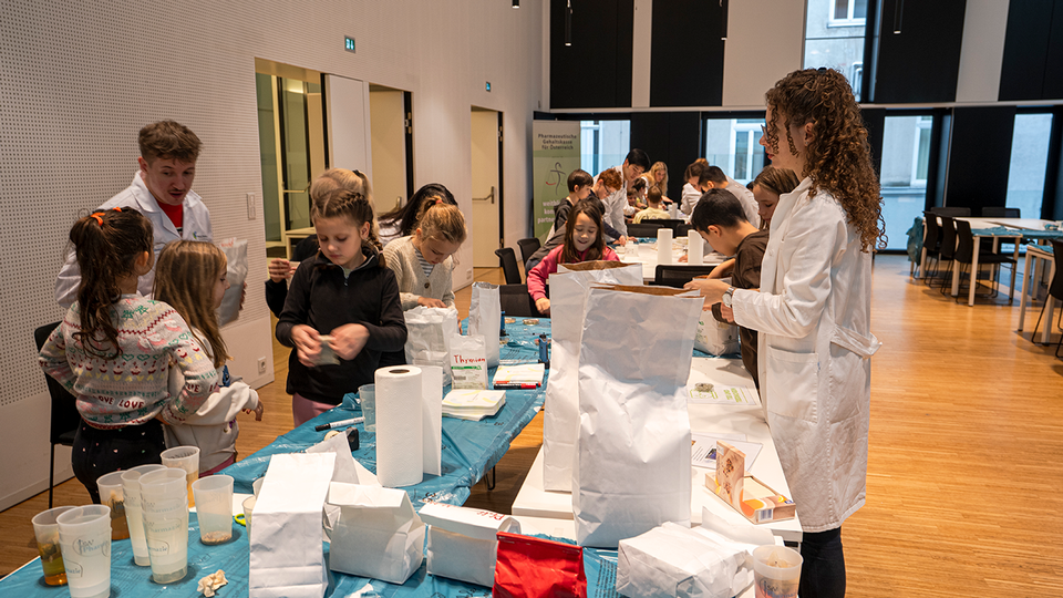 Kinderapotheke © Christoph Schipp