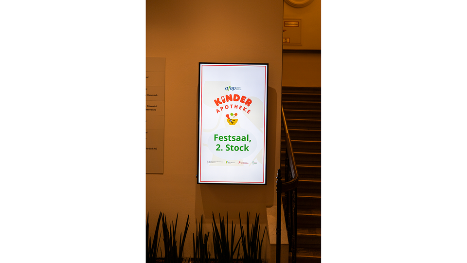 kinderapotheke © Christoph Schipp