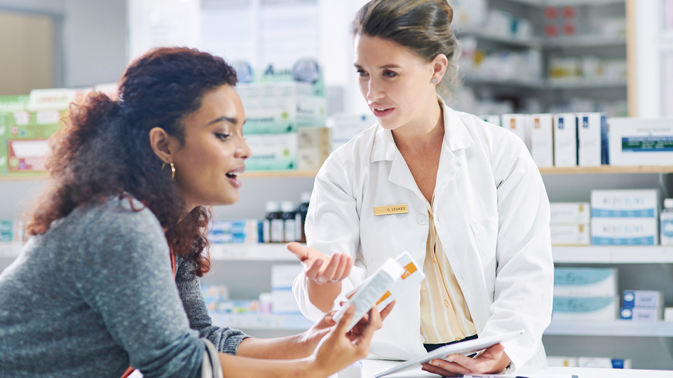 Diabetiker:innen profitieren  sehr von der pers&ouml;nlichen Unterst&uuml;tzung durch Apotheker:innen.  &copy; iStock