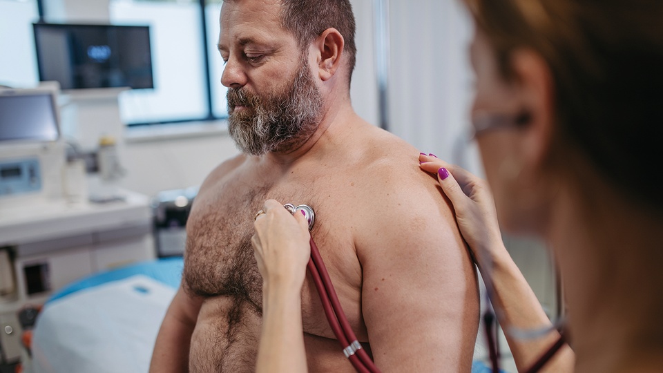 Das metabolische Syndrom erhöht  deutlich das Risiko für schwere  Erkrankungen. Durch frühzeitige Diagnose  und gezielte Therapie können Folge- erkrankungen vorgebeugt werden. © Shutterstock