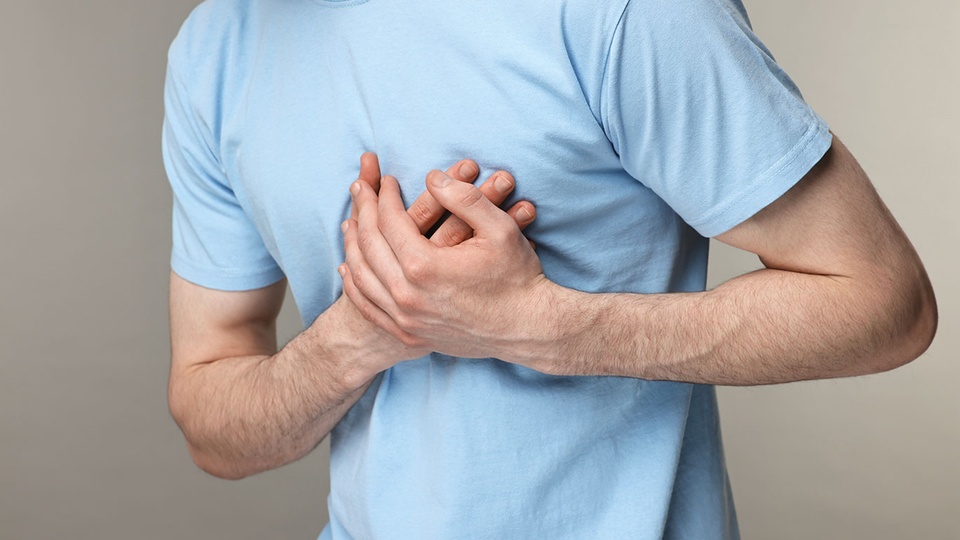 Sacubitril/Valsartan ist zugelassen zur Behandlung  Erwachsener mit symptomatischer, chronischer Herz&shy;insuffizienz mit reduzierter Ejektionsfraktion (HFrEF).  &copy; Shutterstock