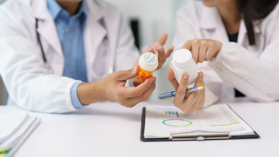 Das ARMIN‑Projekt in Deutschland belegt eindrucksvoll, wie wirksam apothekerliche Interventionen die Arzneimitteltherapie unterst&uuml;tzen und zur Versorgungsqualit&auml;t beitragen. &copy; Shutterstock